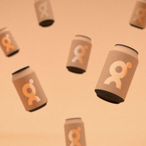 mock-up-can-with-logo