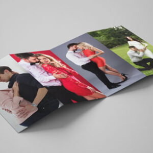 panel-leaflet-mockup-for-modern-couple