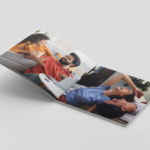 square-brochure-mockup