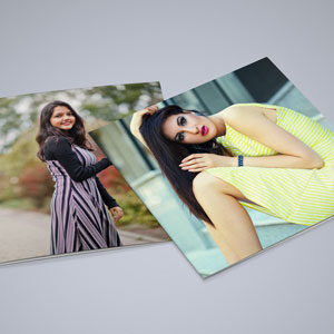 double-square-leaflet-mockup-for-female